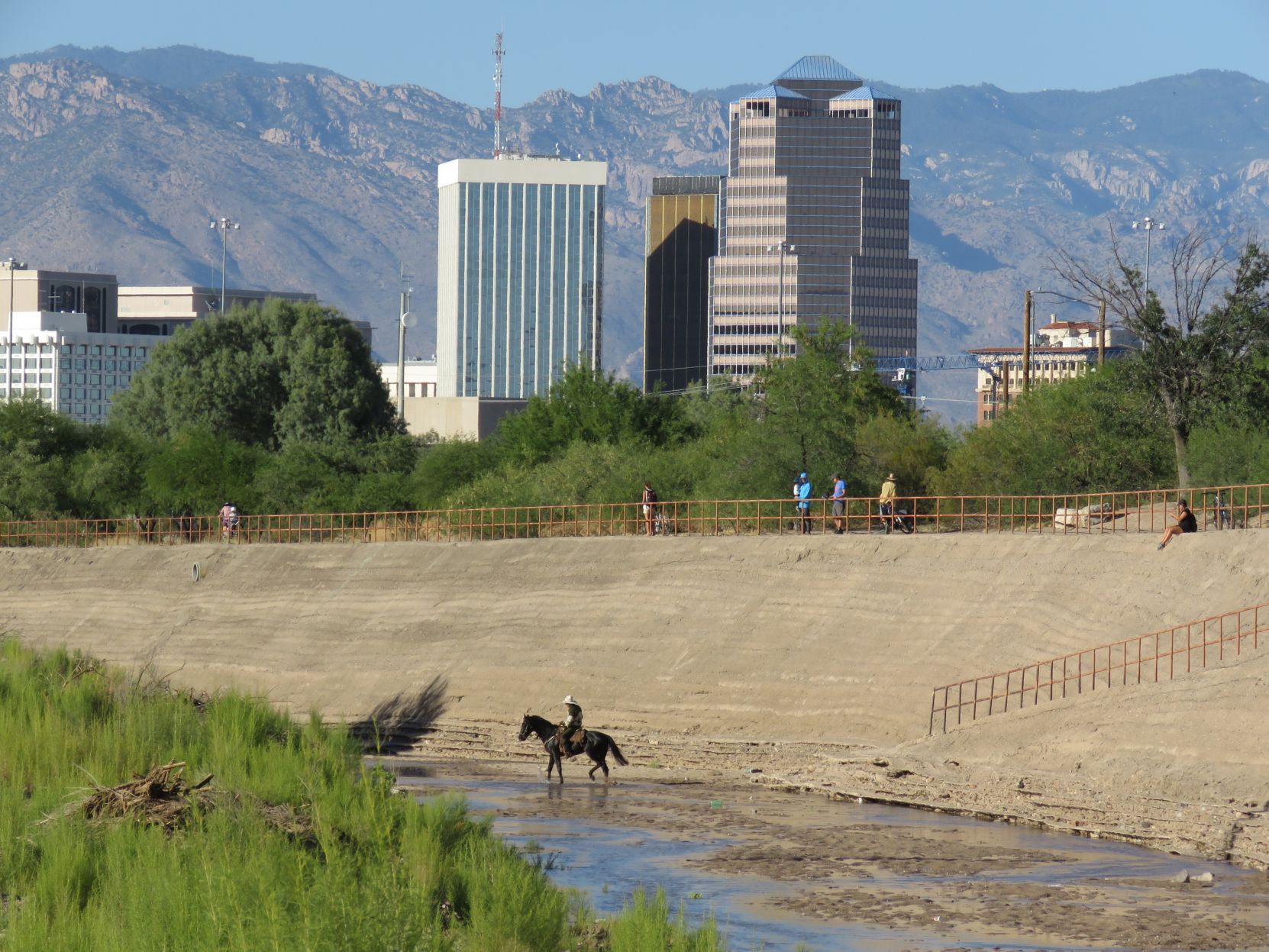 Santa Cruz River